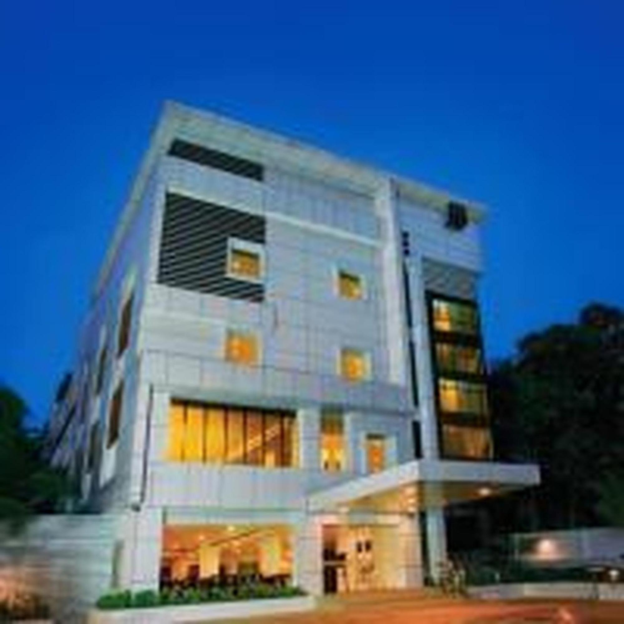 Hotel Hills Park Pathanāmthitta Exteriör bild