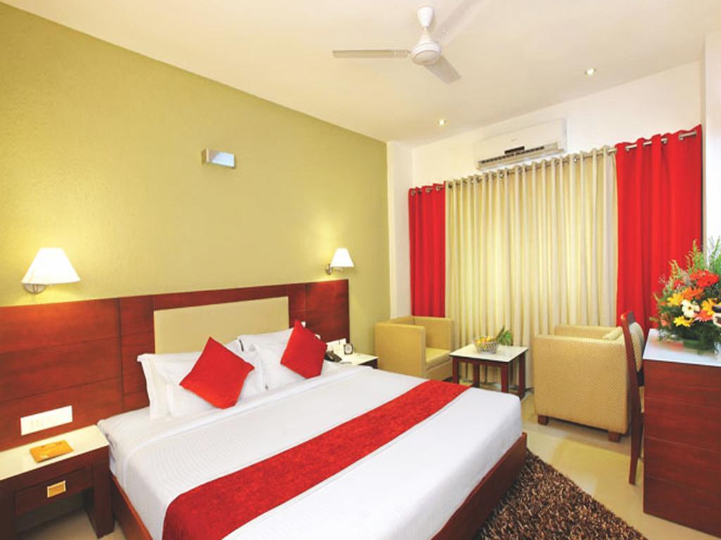 Hotel Hills Park Pathanāmthitta Rum bild
