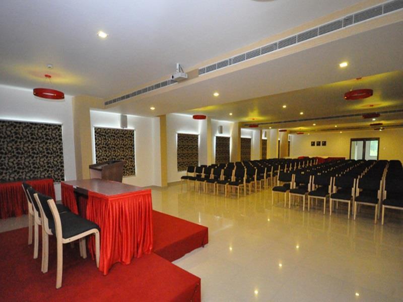 Hotel Hills Park Pathanāmthitta Exteriör bild